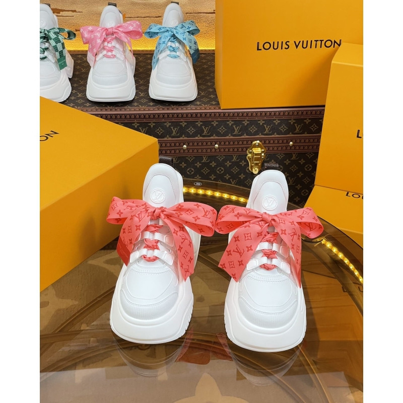l**is V*t*n sneakers